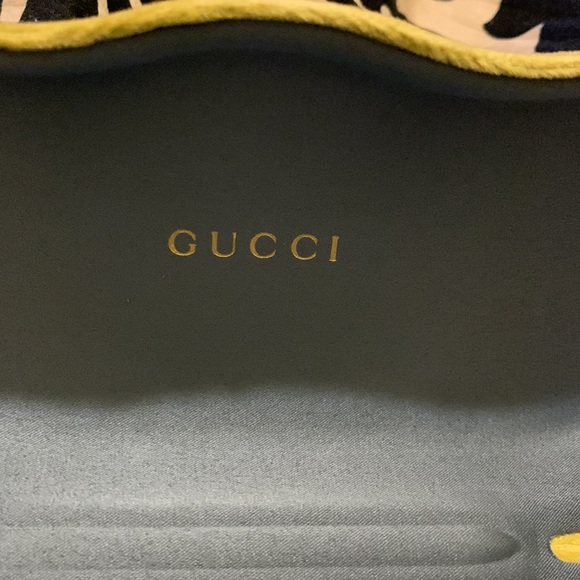 Gucci sunglasses case - Picture 2 of 6